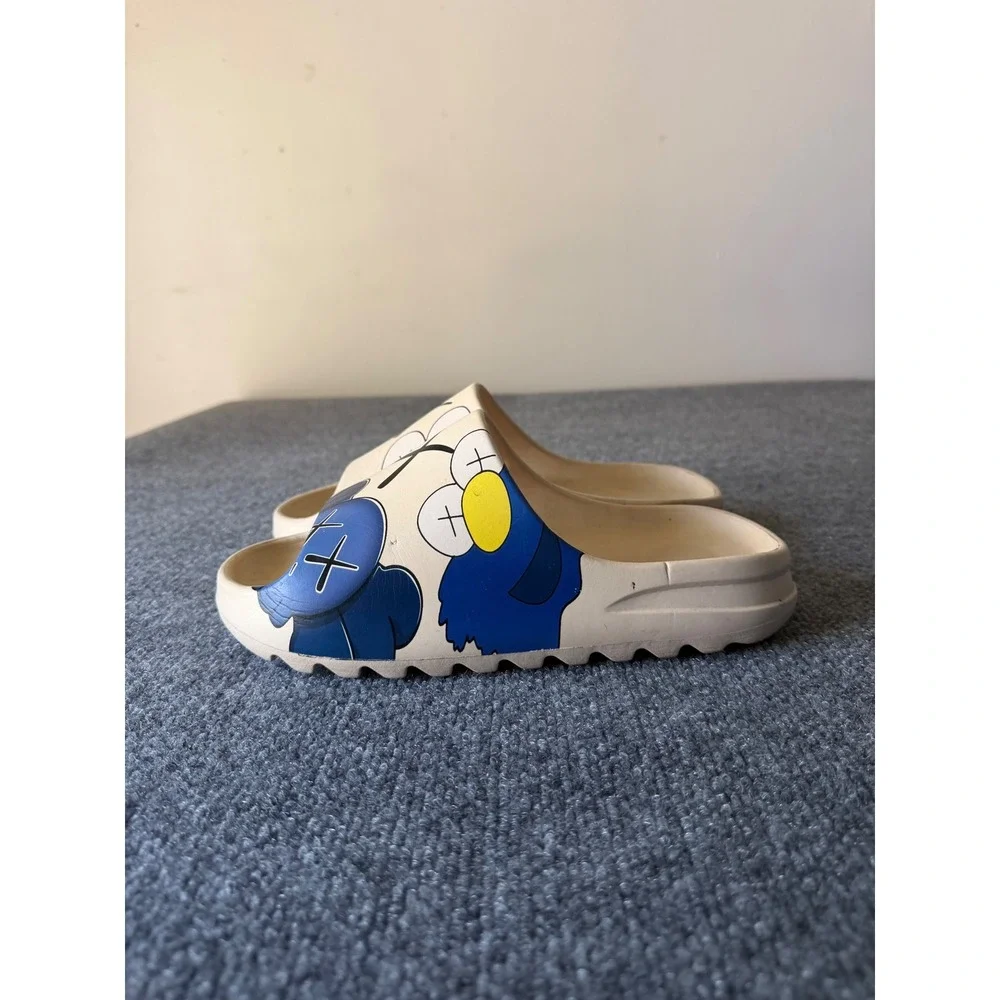 Men's Beige KAWS Graphic Slide Sandals Foam Upper Comfort Slip-On 7.5/8